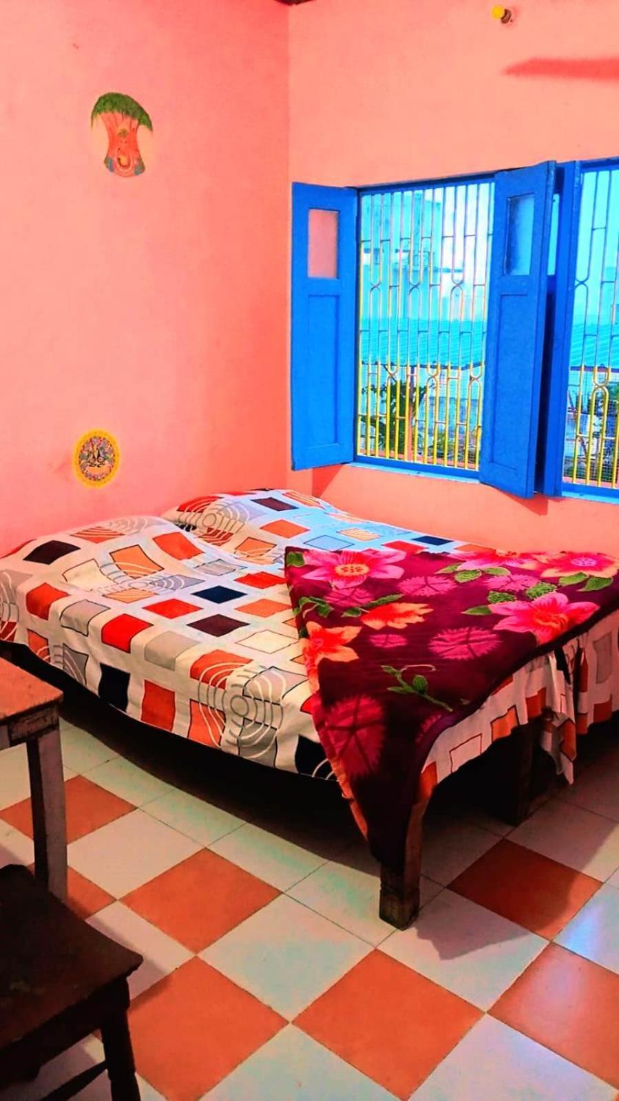 Tiwari Palace Modern Vision Guest House Varanasi Bagian luar foto